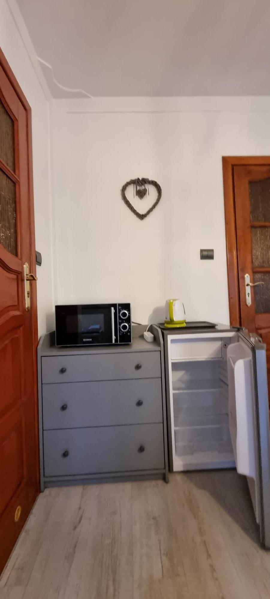 Noclegi Na Lacznej Swiebodzice Bagian luar foto